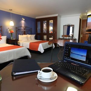 Hotel Ciros